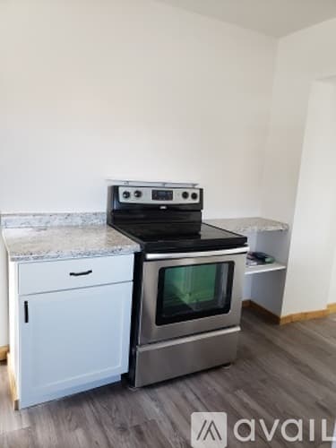 Benson House: 519 14th St N