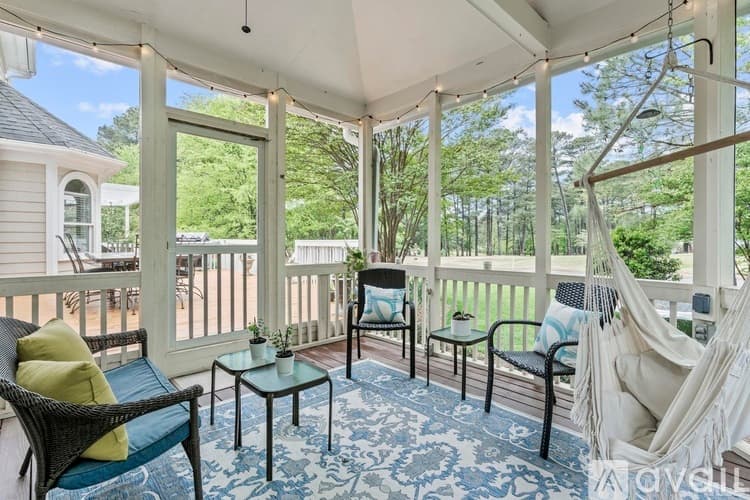 Raleigh House: 8845 Wildwood Links