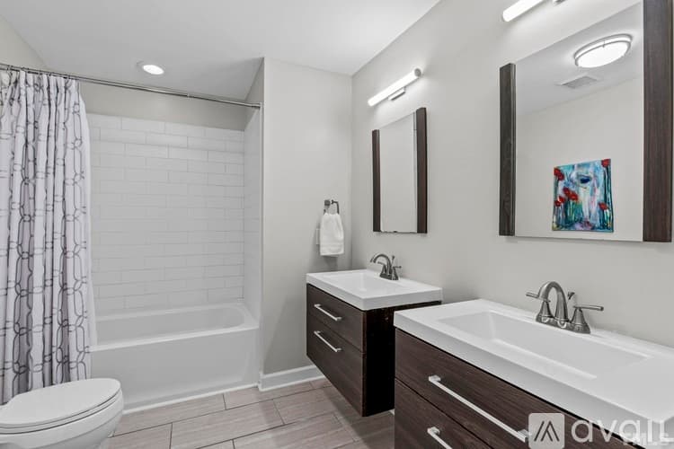 Raleigh House: 8845 Wildwood Links