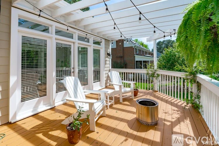 Raleigh House: 8845 Wildwood Links