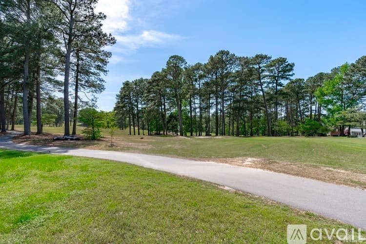 Raleigh House: 8845 Wildwood Links