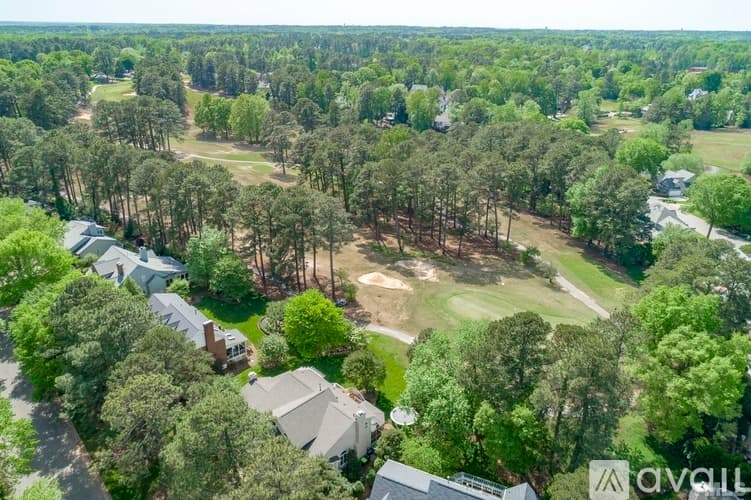 Raleigh House: 8845 Wildwood Links