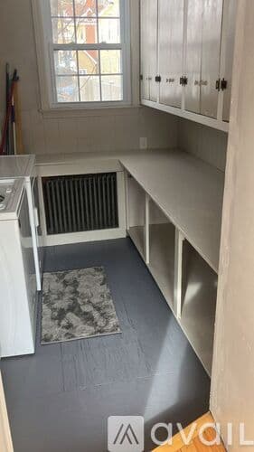 Northampton Apartment: 30 Williams St