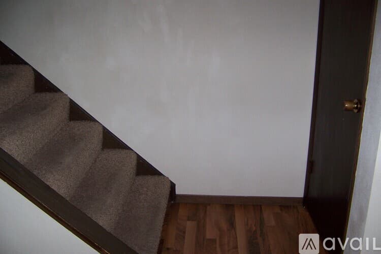 Pekin Townhome: 111 Pin Oak Drive