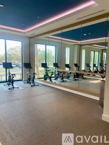 Tampa Apartment: 5498 Bay Center Dr