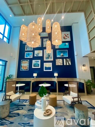 Tampa Apartment: 5498 Bay Center Dr