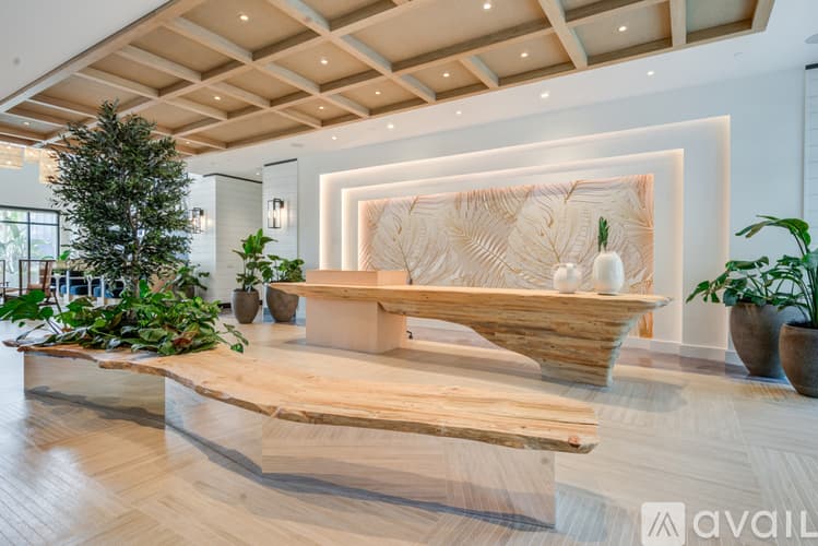 Tampa Apartment: 5498 Bay Center Dr