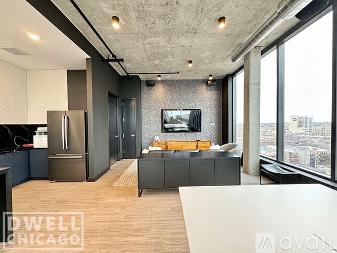 Chicago Apartment: 4555 N Sheridan Rd