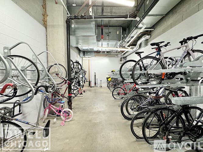 Chicago Apartment: 4555 N Sheridan Rd