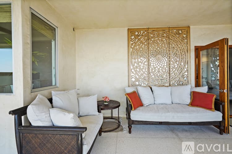 Malibu Condo: 18101 Coastline Drive