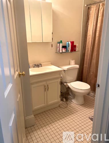 Boston Apartment: 115 Beacon St