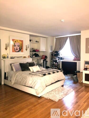 Boston Apartment: 115 Beacon St