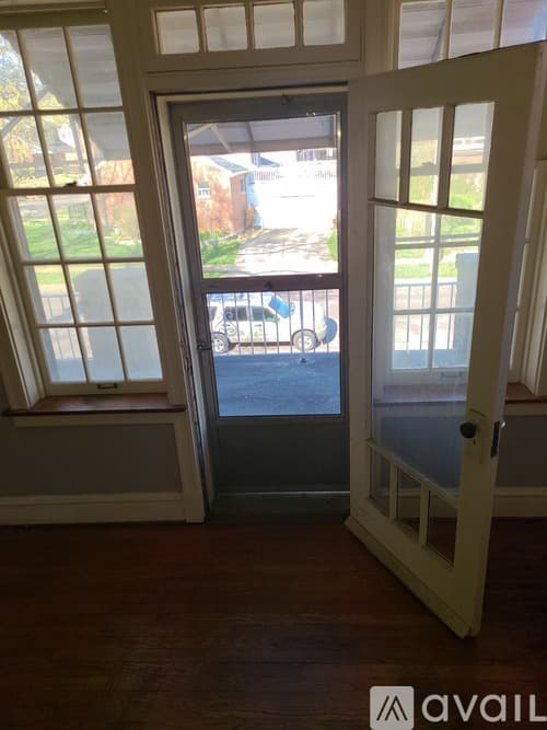 University City Apartment: 808 Pennsylvania Avenue