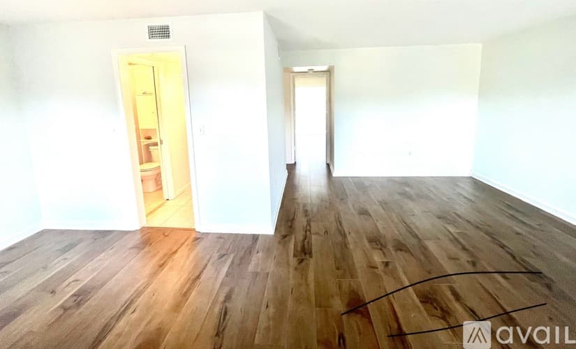 St. Petersburg Condo: 7801 11 Th St N