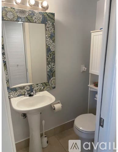 St. Petersburg Condo: 7801 11 Th St N
