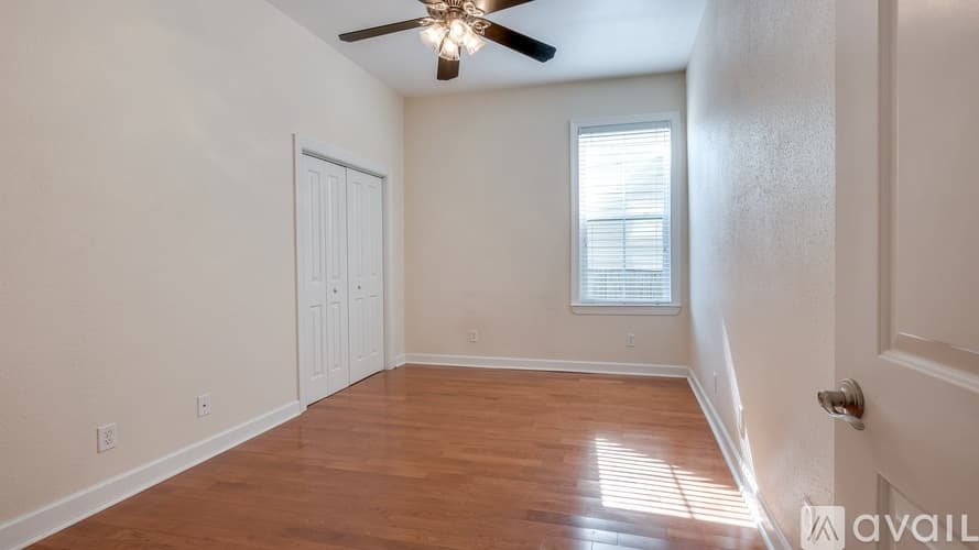 Savannah Condo: East Gwinnett Street