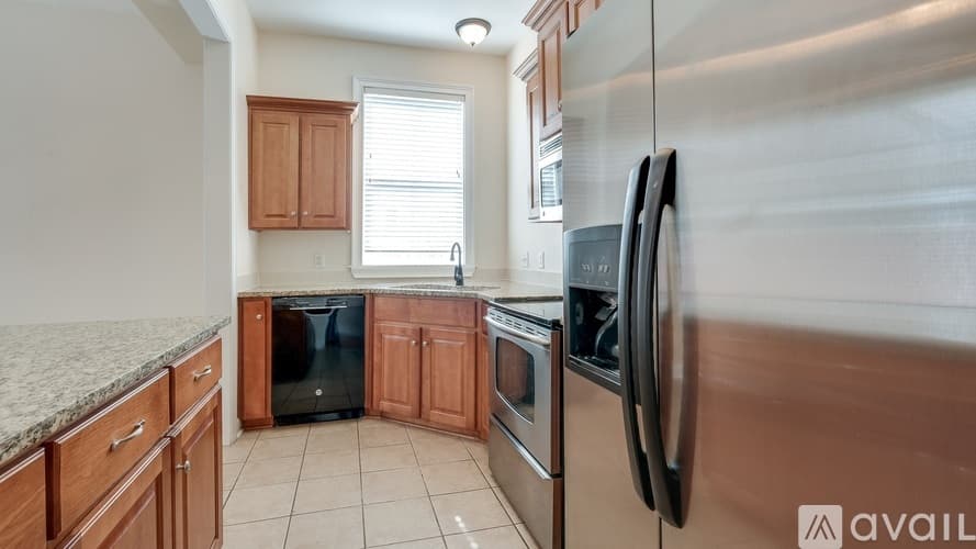 Savannah Condo: East Gwinnett Street