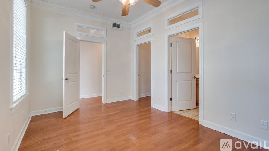 Savannah Condo: East Gwinnett Street