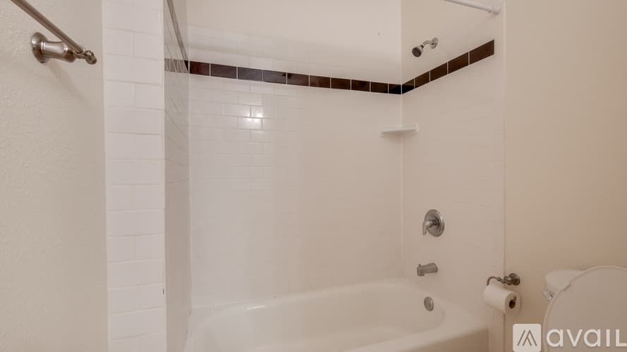 Savannah Condo: East Gwinnett Street