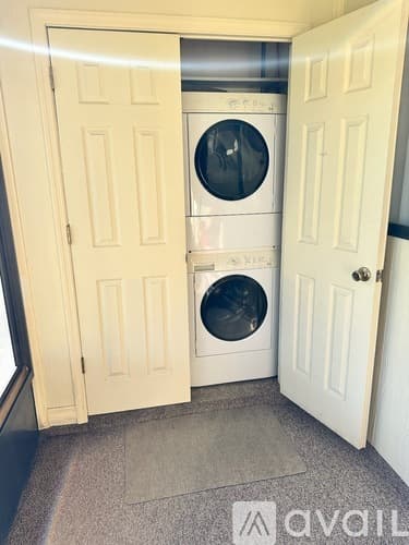 Venice Condo: 401 Airport Avenue East