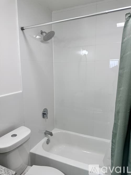 Austin House: 1013 Kavanagh Dr