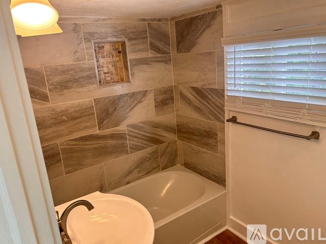 Augusta Apartment: 1313 Wilson Street
