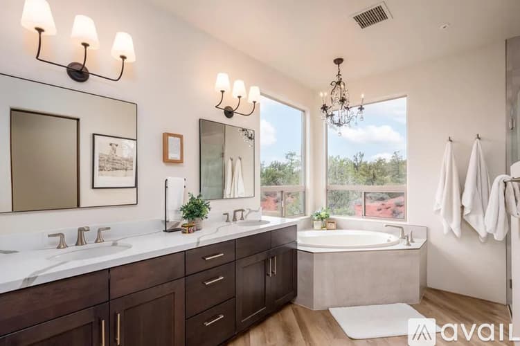 Sedona House: 120 Cll Irena
