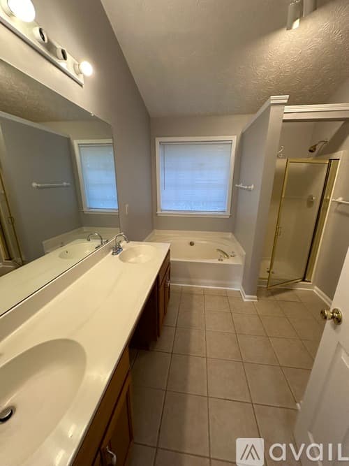 Cumming House: 1655 Berrywood Way