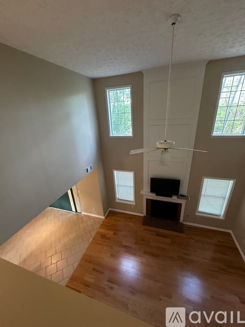 Cumming House: 1655 Berrywood Way
