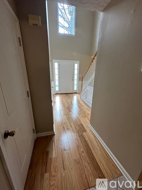 Cumming House: 1655 Berrywood Way