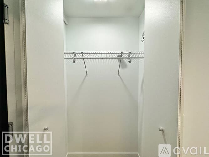 Chicago Apartment: 2625 N Clark St