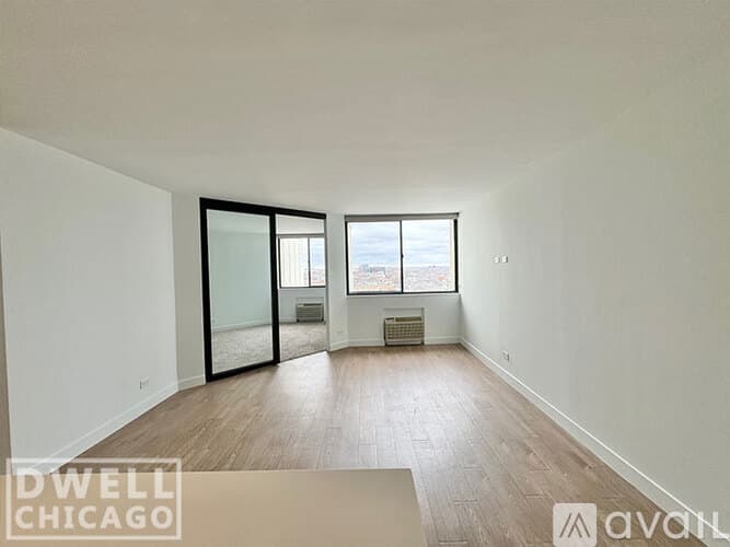 Chicago Apartment: 2625 N Clark St