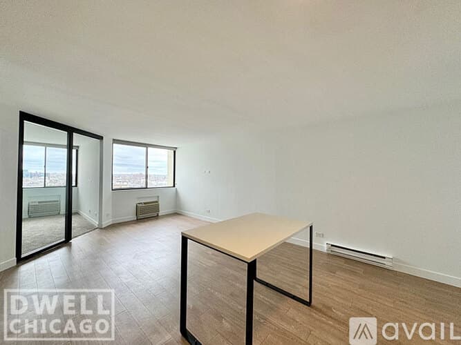 Chicago Apartment: 2625 N Clark St