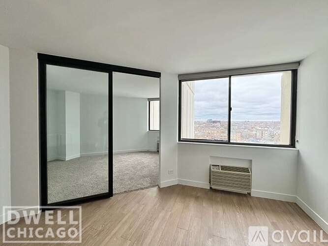 Chicago Apartment: 2625 N Clark St