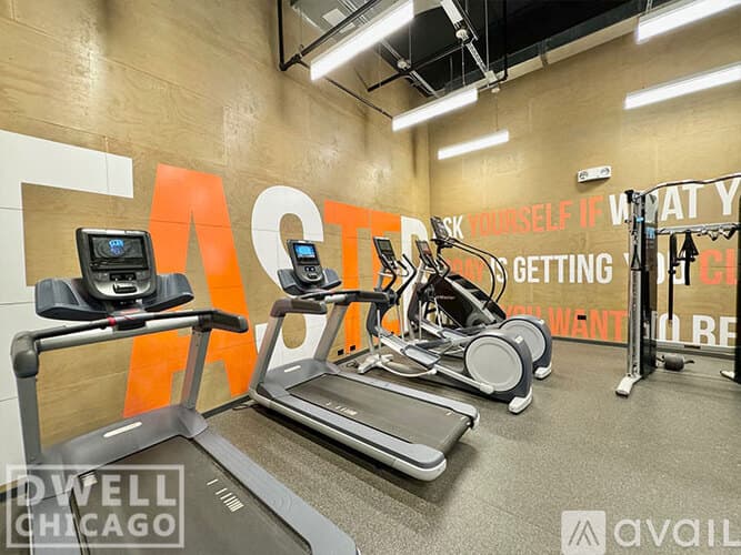 Chicago Apartment: 2625 N Clark St