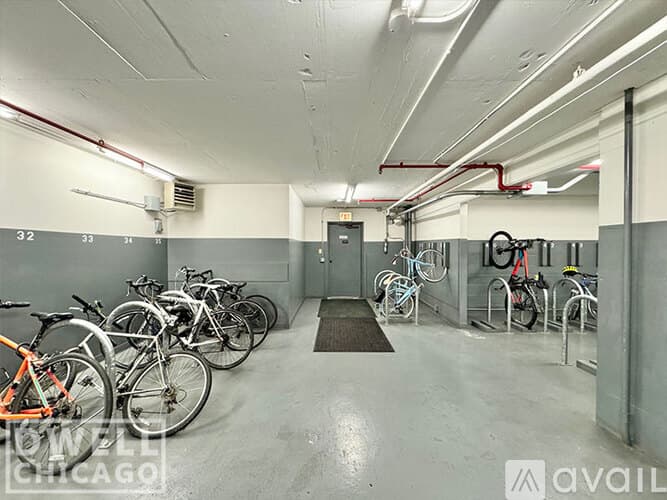Chicago Apartment: 2625 N Clark St