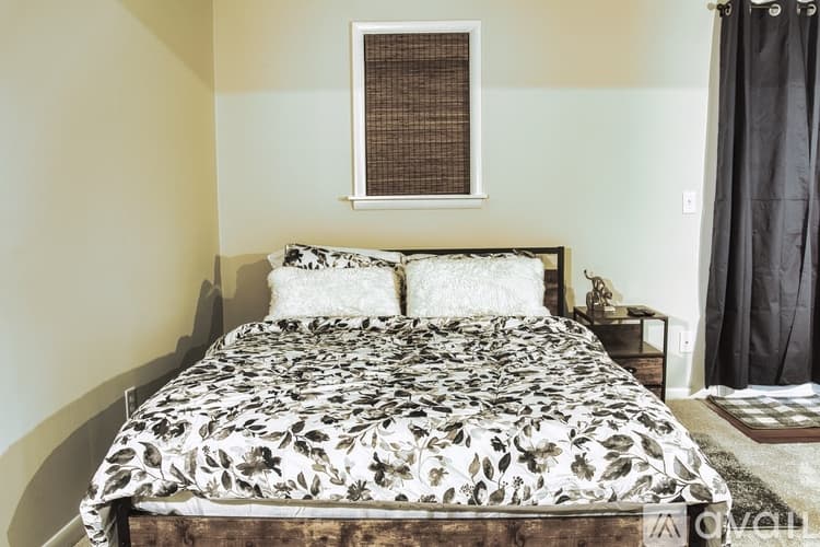 Cincinnati Townhome: 2430 Grandview Avenue