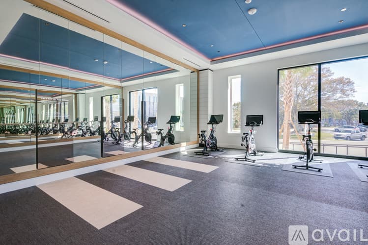 Tampa Apartment: 5430 Bay Center Drive