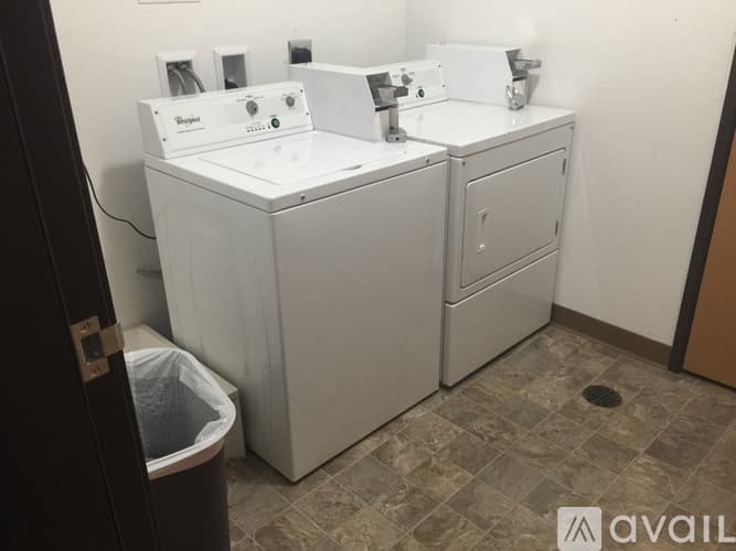 Mankato Apartment: 701 S Victory Dr