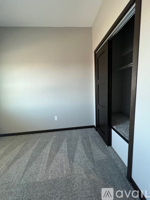 North Mankato Apartment: 2140 Rolling Green Trail