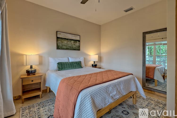 Clayton House: 233 Orchid Trl
