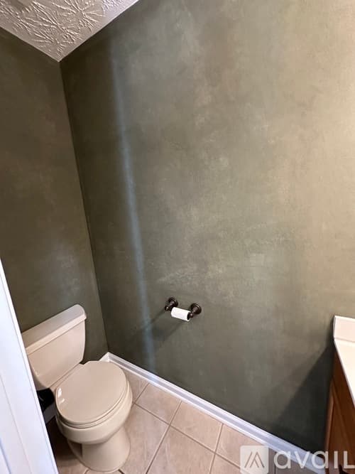 Cumming House: 1655 Berrywood Way