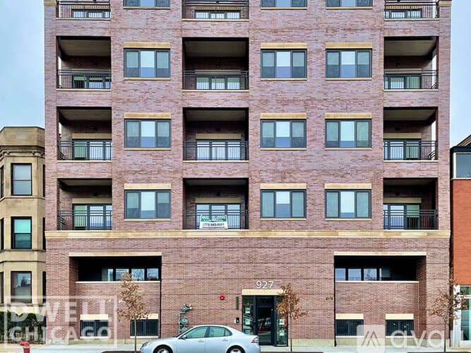Chicago Apartment: 927 Irving Park Rd