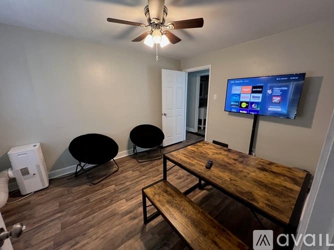 Steubenville House: 603 1 2 Mc Dowell