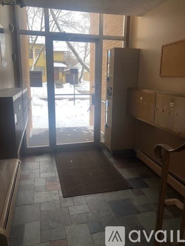 Mankato Apartment: 408 State St