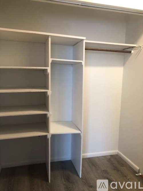 Mankato Apartment: 408 State St