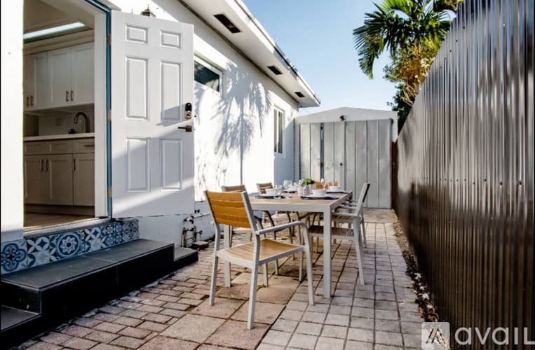 Miami House: 2160 NW 18th Terrace