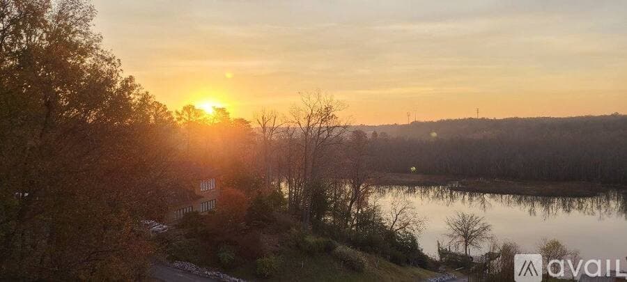 Chester House: 511 Riverview Ct