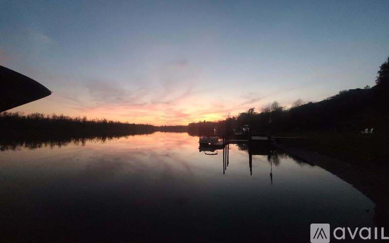 Chester House: 511 Riverview Ct