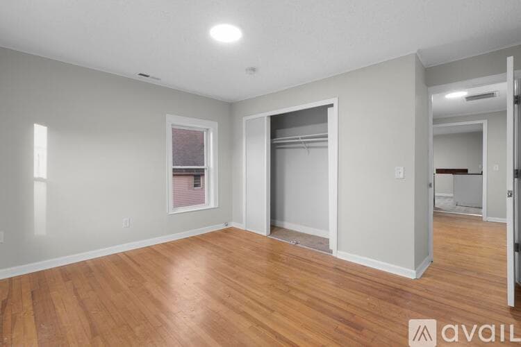 Middletown Apartment: 5 Flower St